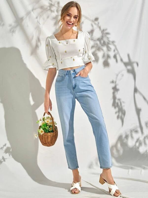 SUNFLOWER EMBROIDERY PUFF SLEEVE TOP