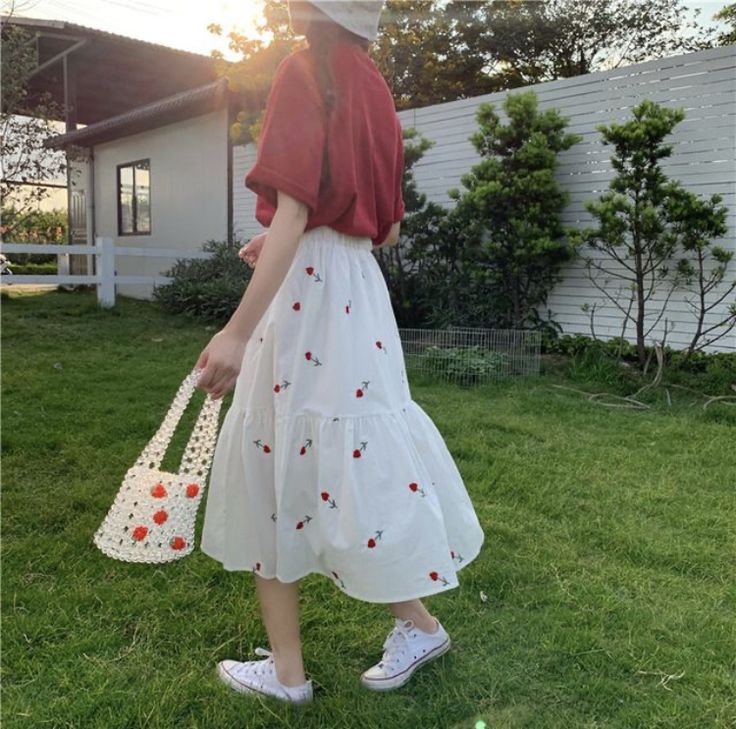 Trendy women long skirt