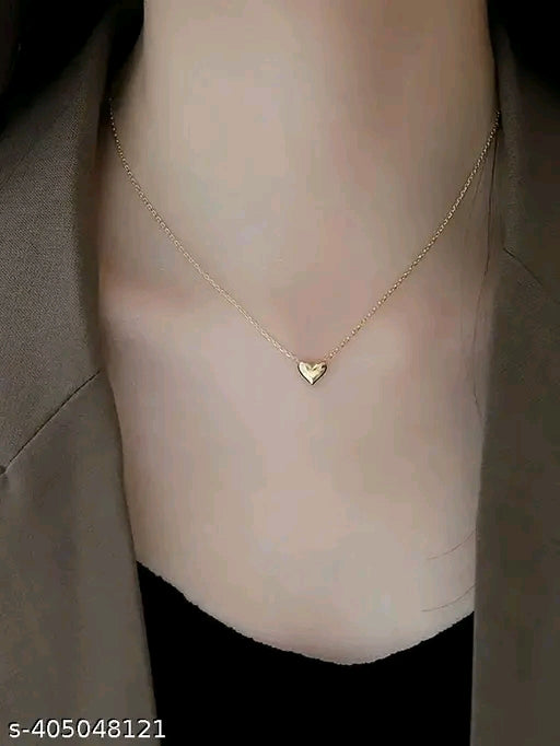 Royatto Gold Heart Shap Necklace