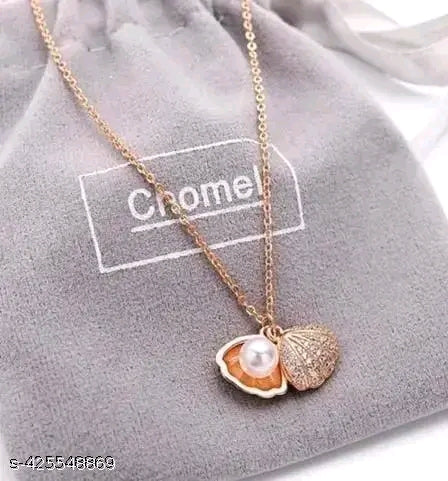 Sterling Silver Shell Pearl Pendant gold Necklace