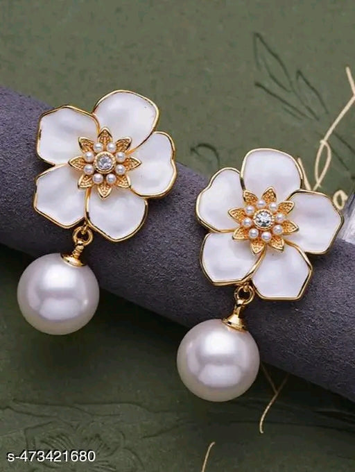Western Stylish White Flower Pearl Dangler Earrings